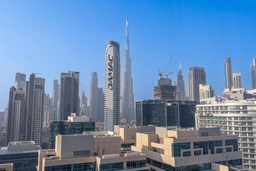 Apartment Downtown, Amazing Burj Khalifa And Skyline Views Dubai