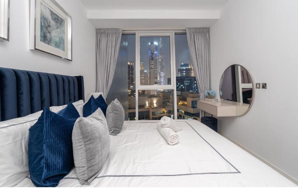 Apartment Downtown, Amazing Burj Khalifa And Skyline Views *
